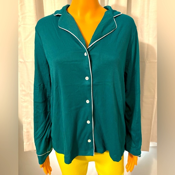KIKIT Other - Great Kikit size S green button up long sleeve pajama shirt top